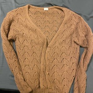 Aritzia front to back Cardigan